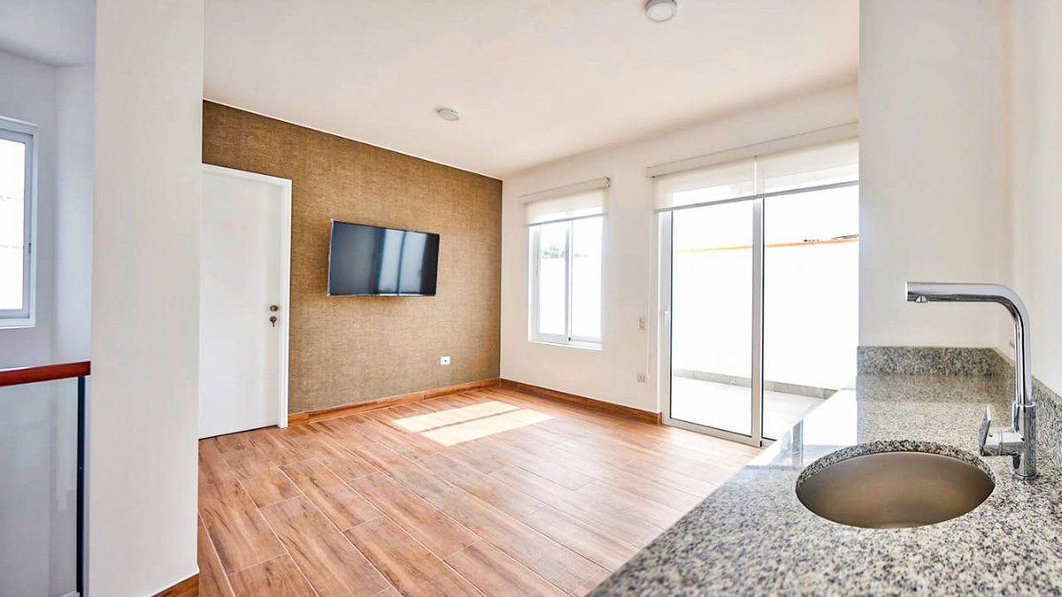 inmobiliariaKAI's tweet photo. DUPLEX DE ESTRENO!!

- 169.03 m2, 2 Dormitorios y 2,5 baños
- Sala y comedor amplios con vista externa y Cocina abierta
- Sala de estar o studio
- Terraza amplia
- 2 cocheras y 1 Depósito
- Ubicado en San Borja Norte, con una bella vista al parque de la Avenida.

PRECIO $ 380,000 https://t.co/0pN4sFa5wT