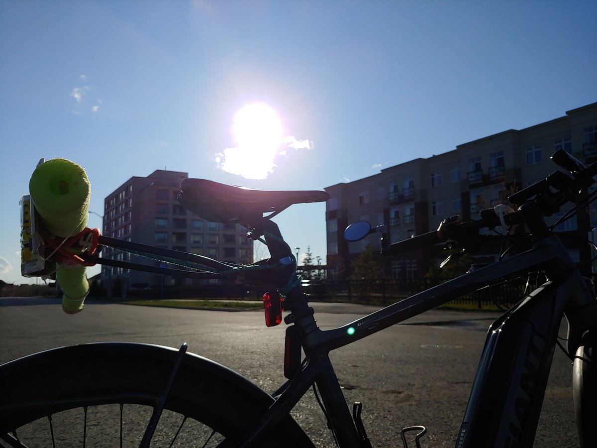 arruda_j's tweet photo. #OurOshawa @oshawacity Sunset over Harmony, Day 7 ? Who knows anymore, post supper ride thru the neighborhood to test new brakes, thanks @Bikespls John, Rob, Nigel and the rest, #SupportLocalBikeShops https://t.co/9Z6xYGNj0Y
