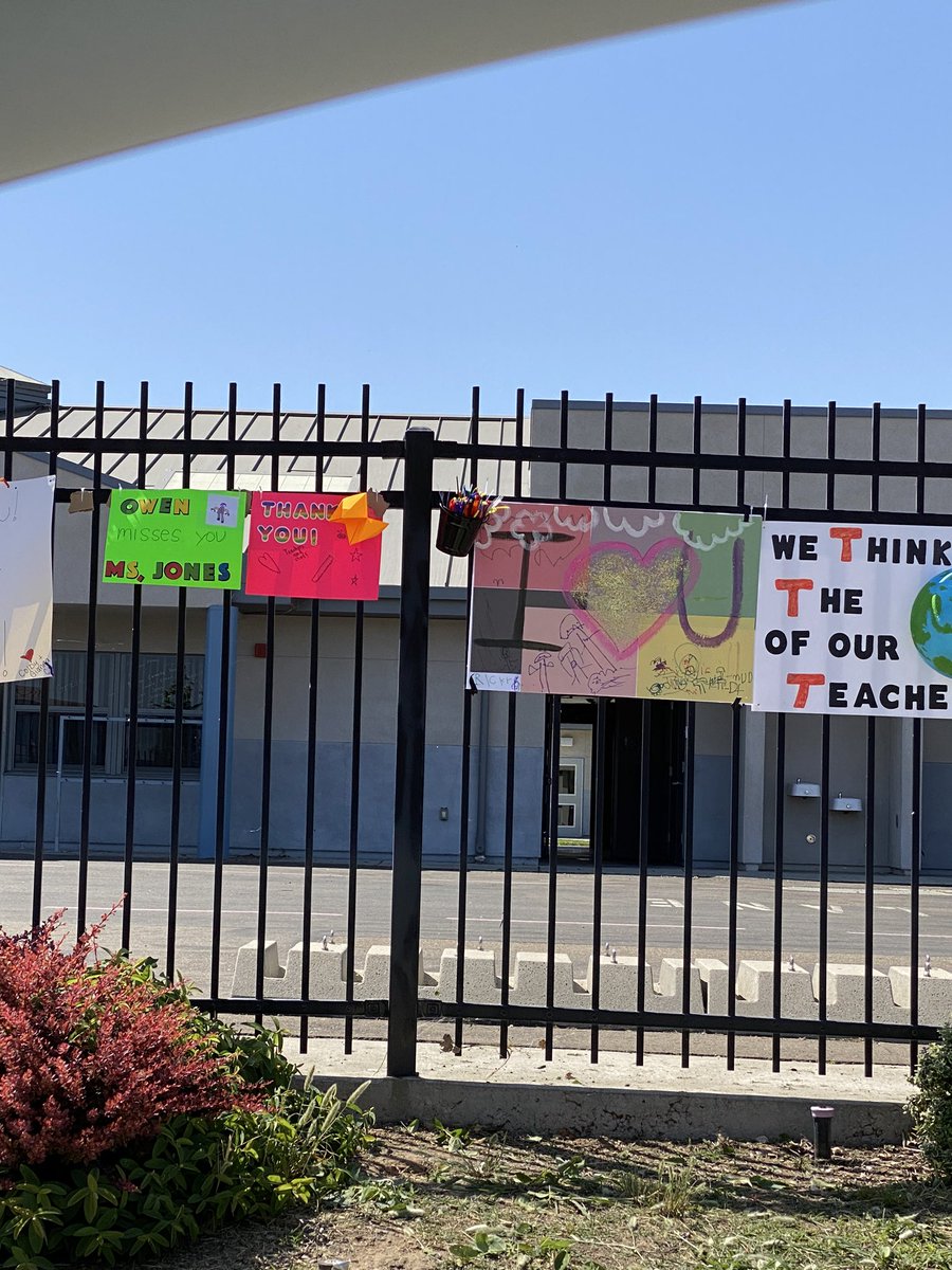 teachercutter's tweet photo. I went to my classroom to gather up old science materials today, left my empty room feeling a bit sad. My day was brightened up though as I saw these signs on the school fence as I was driving away! @rcsdfiddyment #rcsdchampions #thankyou https://t.co/Gj63wUUvRJ