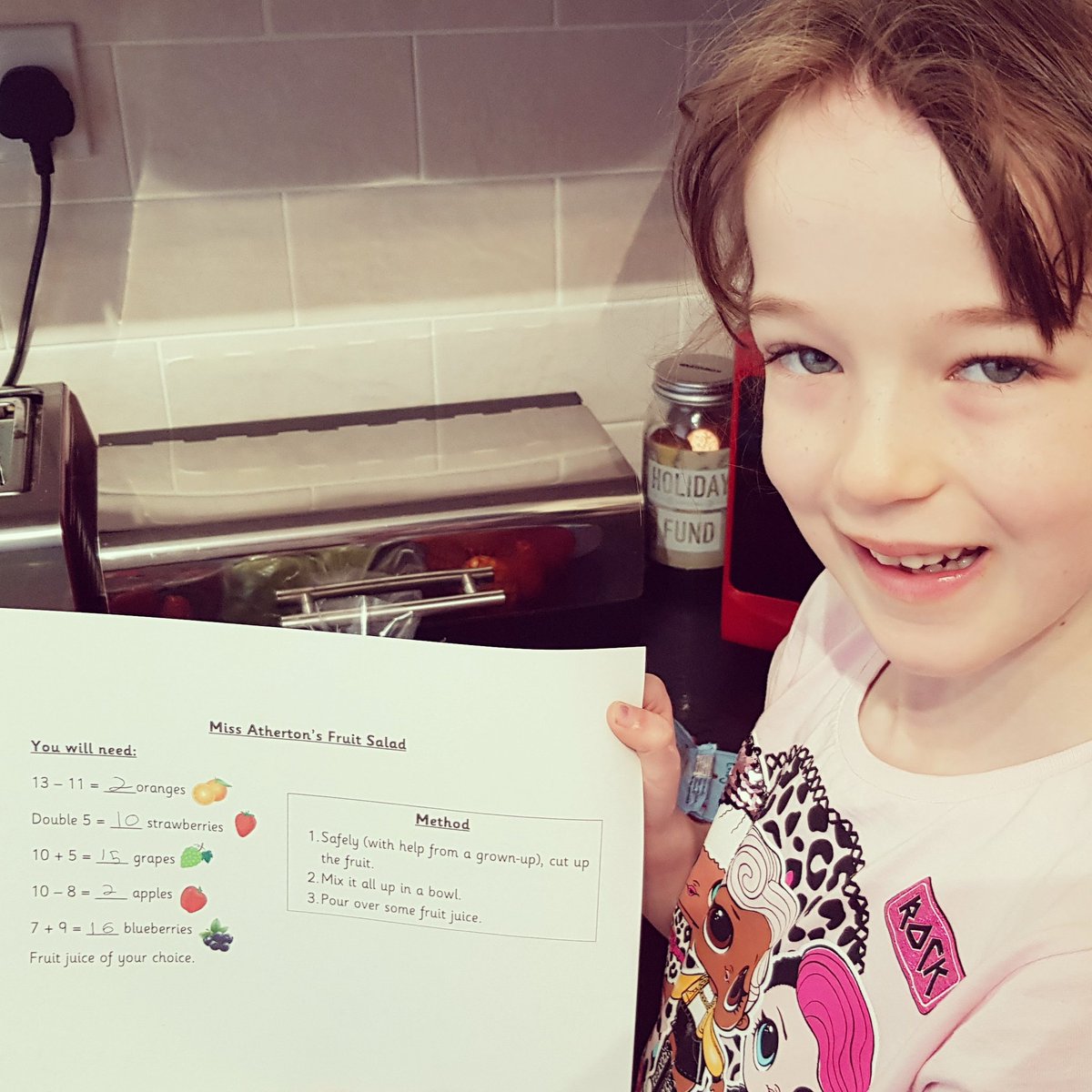 jenn_c80's tweet photo. @FaringtonSchool Alice has been busy in the kitchen ๐ฉโ๐ณ๐ช I can tweet that Miss Atherton's fruit salad is yummy! ๐๐๐๐๐ The whole family enjoyed Alice's dessert after tea last night ๐ #HatsOffToTheChef https://t.co/zWKVigBxa1