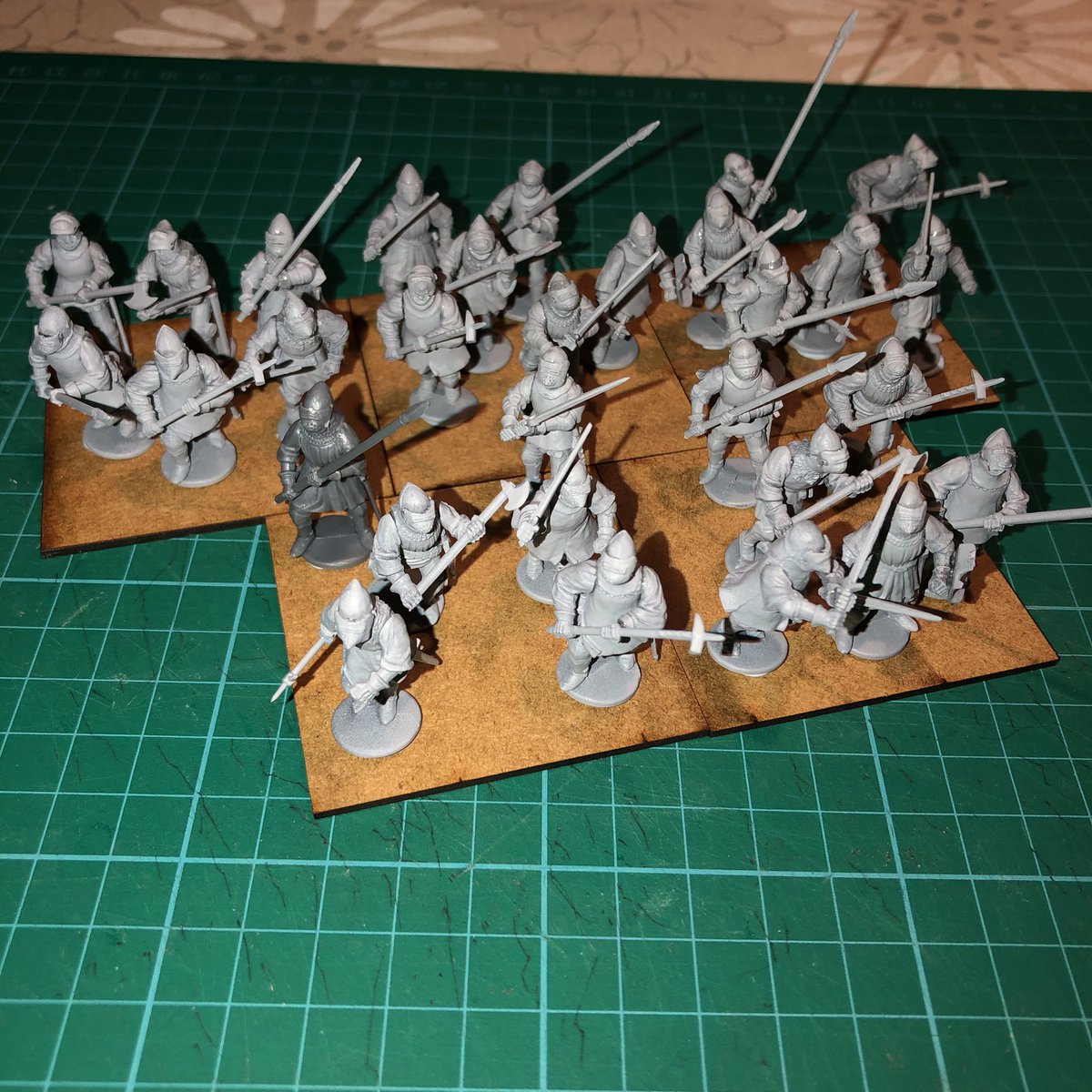 Last of the French men at arms assembled, which means barring characters I now have all my unit models assembled. Next up: the minor matter of painting!