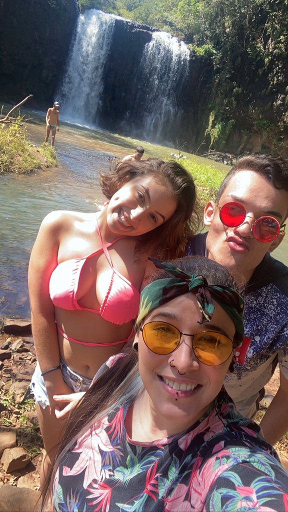 anabota's tweet photo. Amigos ❤️ https://t.co/B1NSPrxEae