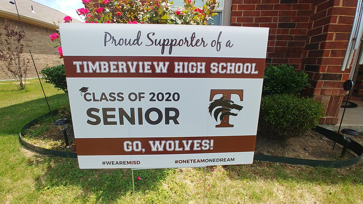 TimberviewCheer's tweet photo. MISD Rocks!!! Best feeder pattern!! Parade was a success!!  @TimberviewHigh @CobleMS @huskyproud https://t.co/gZ2NhGUfQ2