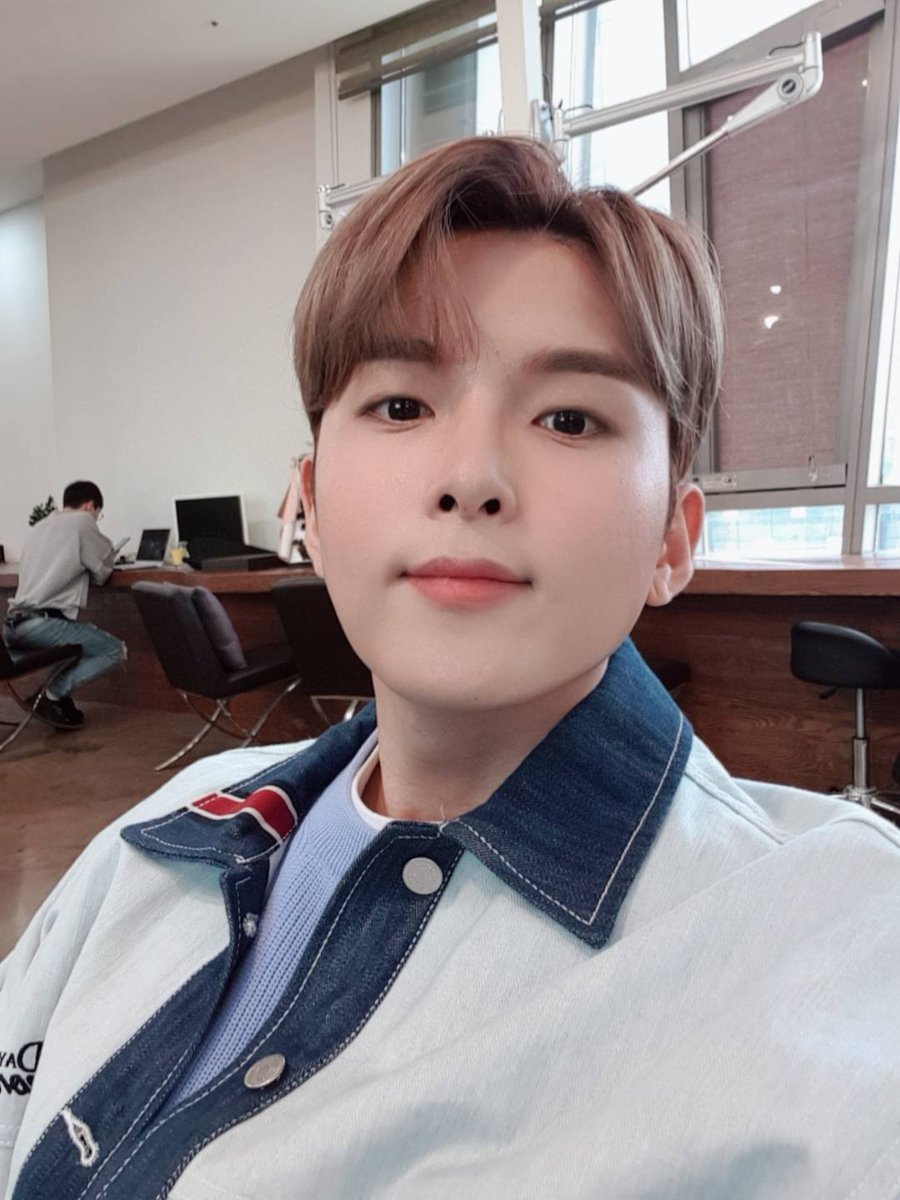ryeowookpic's tweet photo. 200507 https://t.co/u0rQrDb9bO