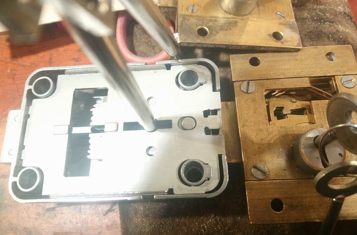 Matt_Smith_Hux's tweet image. Mauer 71111 and a WLN Detector cutaways. Does a clean cutaway add value to a lock, or subtract it?

Debating whether to cut away the Tann Detector at the top of this photo... 

#locktoolMaking 
#locksmithing