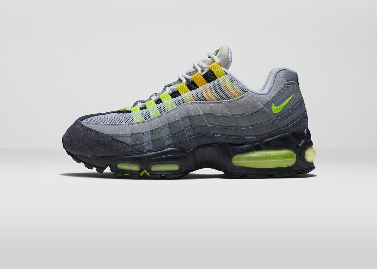 sneakerheadgame's tweet photo. The very first Air Max 95 - 1995

Tokyo kids were paying north of 3000$ for pairs a decade before internet resellers entered the game.
 
If the AM 95 gave you superpowers what would they be?
 
#sneakerheadgame #sneakerhead #indiegame  #sneakers #airmax95 #airmax #Nike https://t.co/03L4vW0kyK