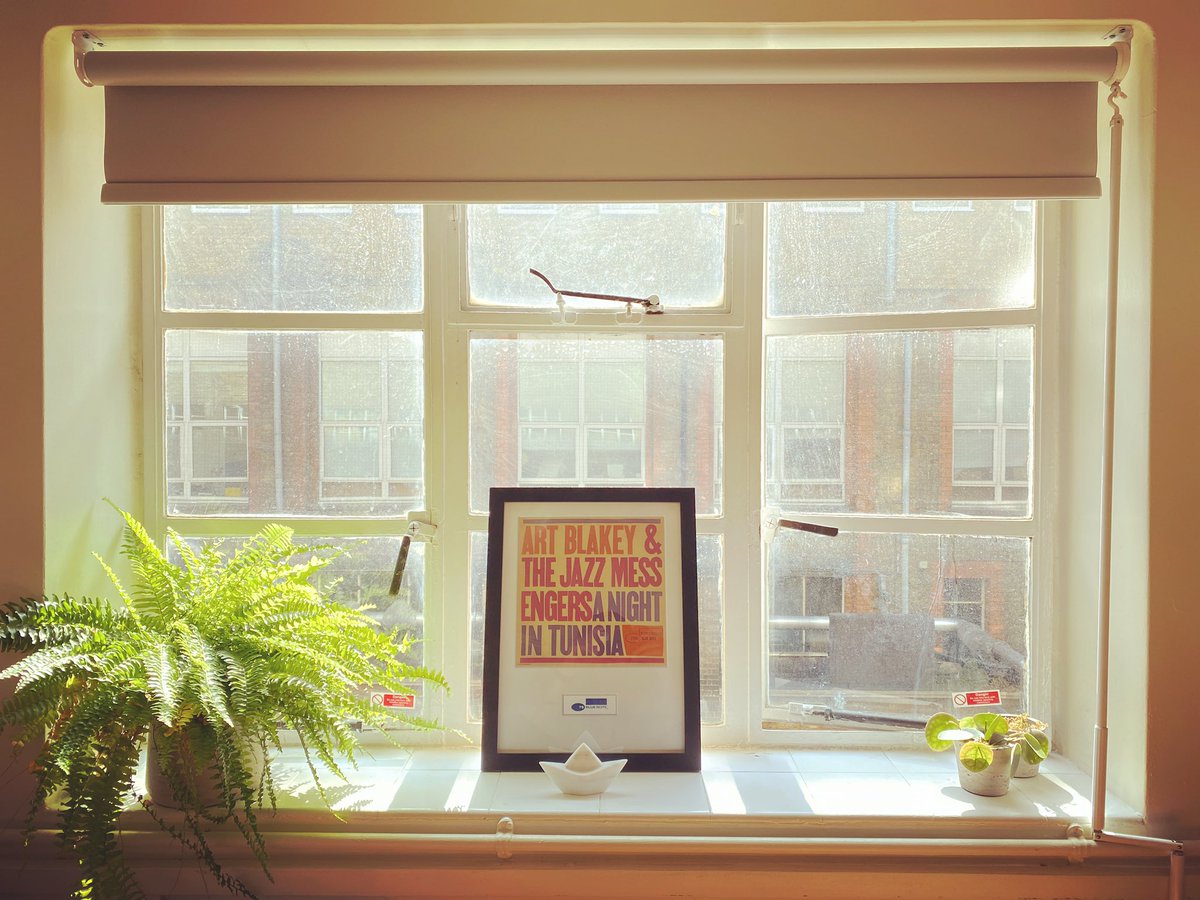 Pospo's tweet photo. Hospital life feels so much better with a bit of Art Blakey...oh, and Sun...definitely the Sun! #artblakey #hospital #office #neuropsychiatry #patchplants #icanseetheweekend https://t.co/BoqcBu697a