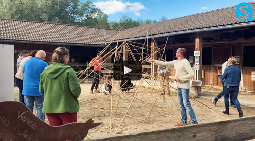 SocialHandiWork's tweet photo. #Reportage L’ESAT de la La Ferme de Chosal (74) se diversifie en permettant aux entreprises de venir en séminaire dans ce lieux si atypique, exemple dans la vidéo avec l'équipe #BOTANIC de Metz-Tessy (74)
--
https://t.co/tOORpCAMO3 https://t.co/MXr38bmayC