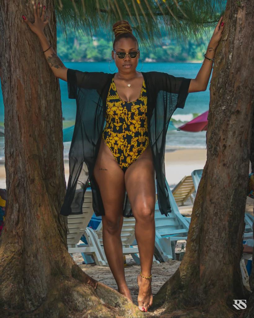 da_realsbj's tweet image. Vibes sold separately😎
-
-
#kingkay👑
#modelbae😍
#blackgirlmagic💫✨ 
#bikinibaddie
#trinivaca
#tbt
📸 @revengeisstreet