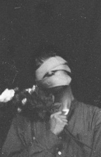 HazackRP's tweet photo. 《 Si Dieu dit que l'suicide est un péché alors,
Qu'il dise comment je pars, sans lui faire de tort.》 https://t.co/KhlbvJnVeh