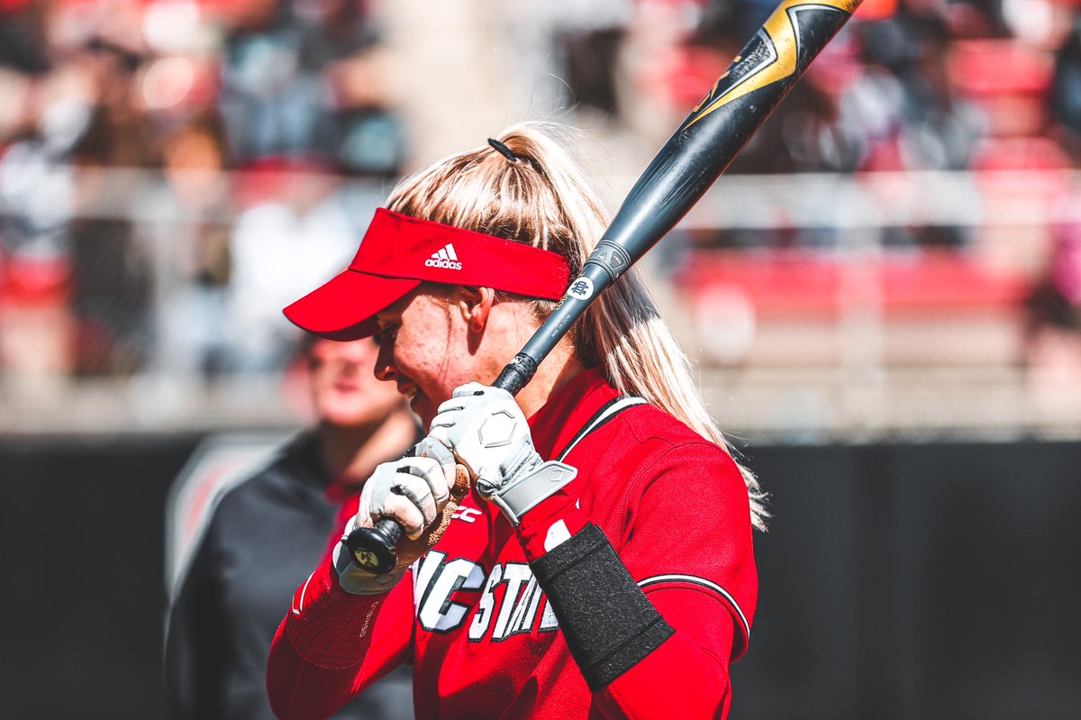 PackSoftball's tweet photo. Our #Wolfies2020 MVP was recognized last night for her outstanding 2019 season!

In her All-ACC campaign, Sam Russ:
▶️ Led the team in batting avg, runs scored, hits and on-base percentage
▶️ Set a school single-season record with 32 stolen bases
▶️ Top-25 nationally in triples https://t.co/Tt3Usq6Lxh
