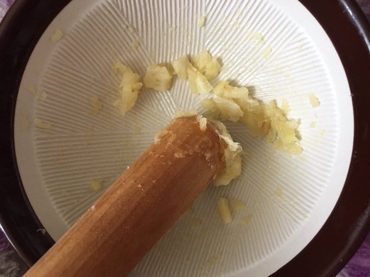 GayleOng's tweet image. Pounding garlic and watching the Governor’s daily briefing. Also been waking up early to catch the sunrise then back to sleep. A typical day in my #quarantineroutine