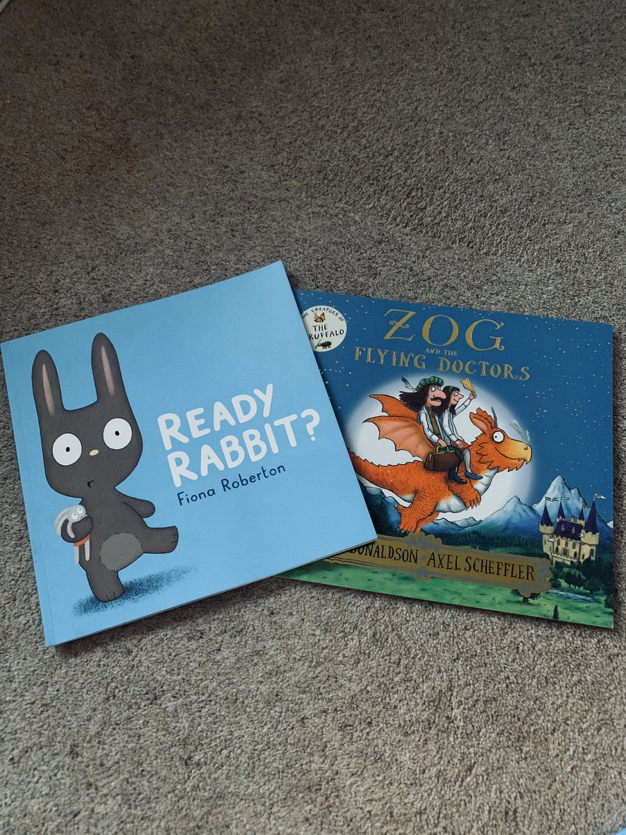 Couldn’t resist 🤷🏽‍♀️ #earlyyears #eyfs #earlyreading #storytimes #literacy #reading