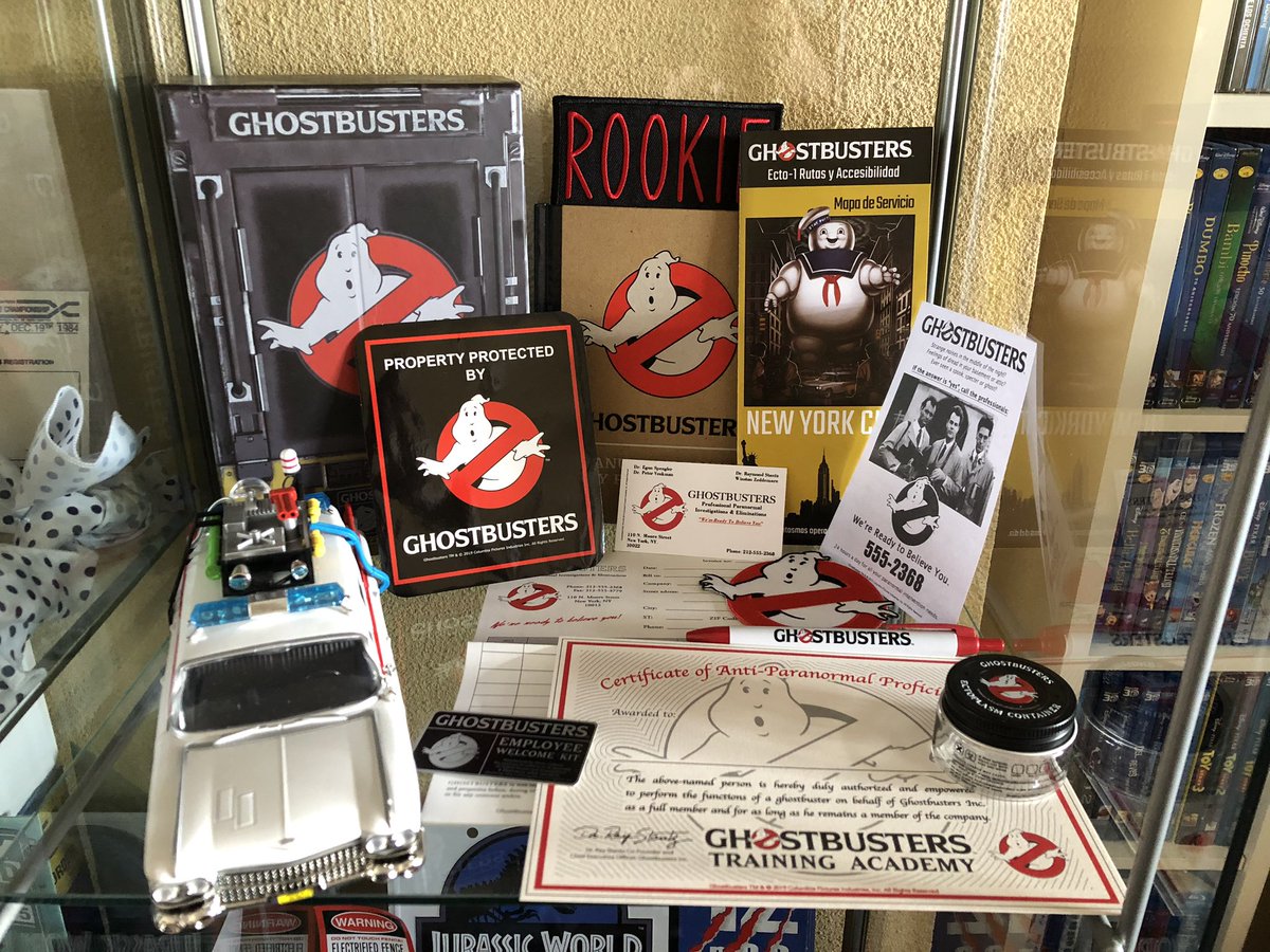 theplati's tweet photo. Mi rinconcito de #cazafantasmas #ghostbusters #ghostbuster @ghostbusters @ghostbustersworld @ghostbusterscollection @doctorcollector #therealghostbusters #ghostbusters2020 #ghostbustertoys #ghostbusterscosplay #cine #coleccionismo #coleccionismocine #billmurray #ecto https://t.co/C0jsQ1NEsv