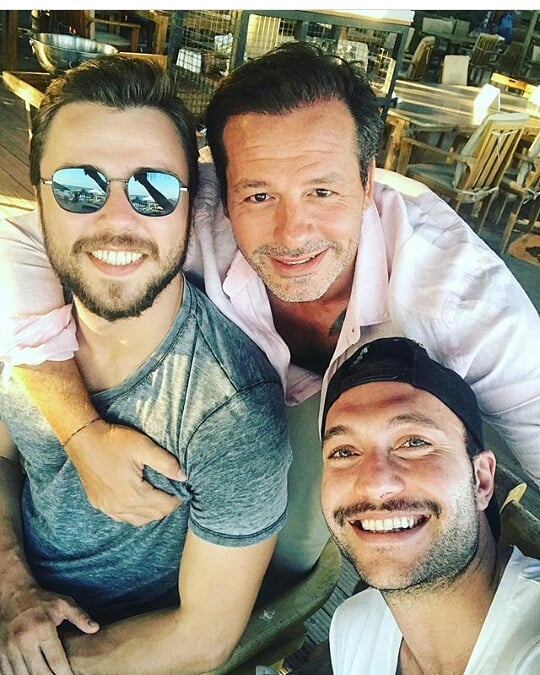 sahinbulutcuyuz's tweet photo. Özledik 😔 😎 #SÖZ 🇹🇷
#söz
#SözDizi
#SözümüzBir
#SözümüzSöz
#şehitlereSöz
#BizBittiDemedenBitmez
#SözümüzMezaraKadar
#kesanli
#MücahitSersengeçti
#Asmalar
#SözSezonFinali
#HiçKimseSeninKadar https://t.co/Cej8YM6Xqv https://t.co/TKLG1ztDiM