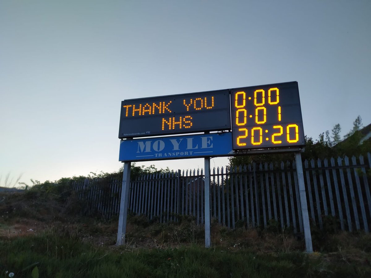 RuairiOgCLG's tweet photo. Showing our appreciation for our NHS 👏🌈 https://t.co/Kz4OSZVNlp