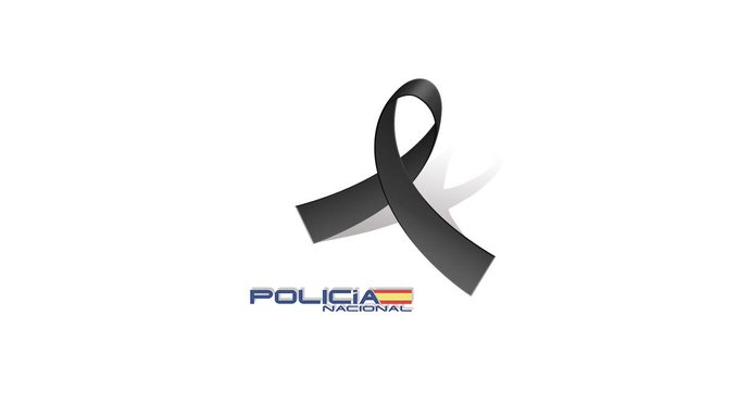 Nuestro más sentido pésame a la familia y amigos de Rafael, policía nacional, destinado en la Comisaría de #PozueloDeAlarcón, que ha fallecido hoy a causa de #COVID-19 

DEP, compañero