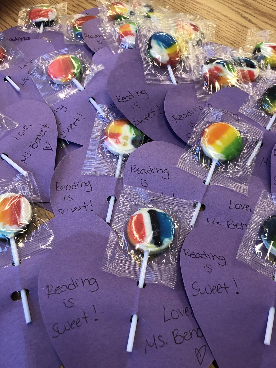 today I began my little “Reading is SWEET 🍭” initiative! Each week I’ll visit a new group of my kiddos! While practicing safe physical distancing I was able to read them a silly story, share many laughs &amp; giant smiles, and give them a special little treat! 😋🍭💜💖 @WinnipegSD