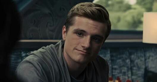 winteriscomving's tweet photo. Quando si dice bono come er pane  #HungerGames https://t.co/Qostrs3HMo