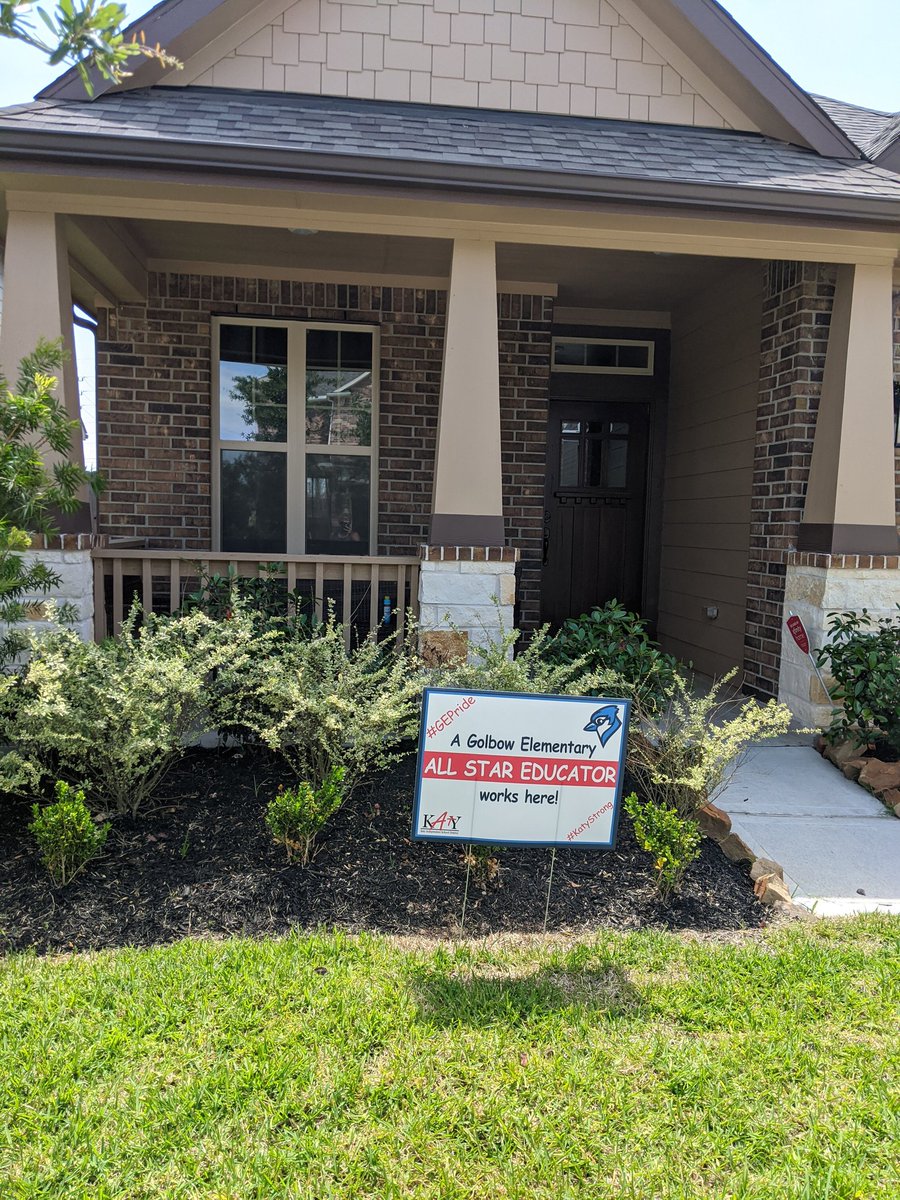 Makes the front yard look good! <a href="/Golbowtweets/">Golbowtweets</a> #GEpride #GEinspires