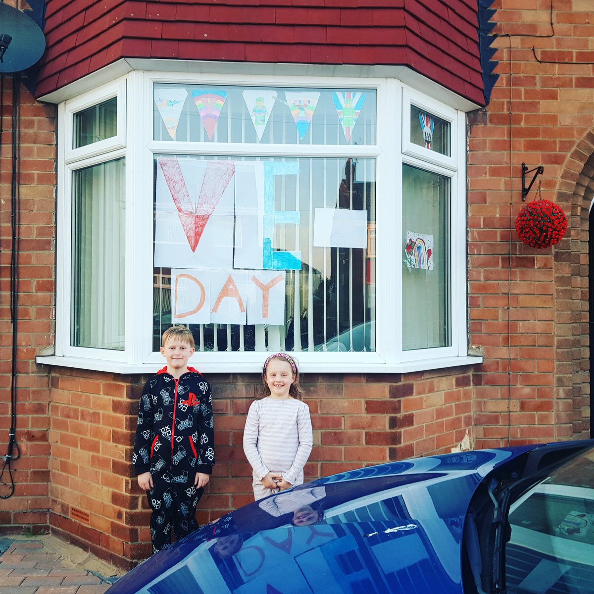 BellaDyble's tweet photo. @Acreheads7ST VE day ready.. https://t.co/BQtReb42SN
