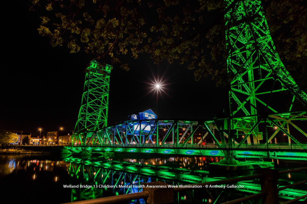 A_Gallaccio's tweet photo. .@WellandBridge13 #ChildrensMentalHealthAwarenessWeek #Illumination @Welland @DowntownWelland @NiagaraRegion @PathstoneMH #PathstoneNiagara #GoGreen #YourAreNotAlone #CMHAW 
https://t.co/xp6F1E27a4 https://t.co/DbPZYPApTN
