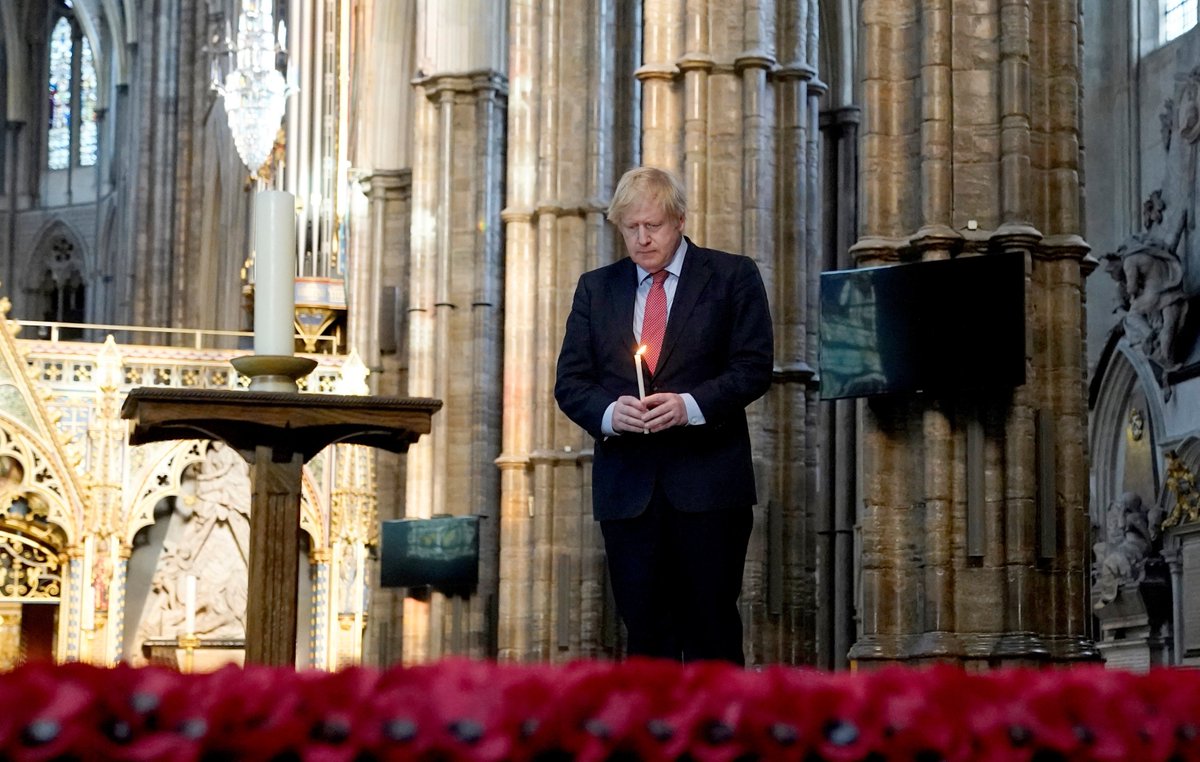 wabbey's tweet photo. This evening, the Prime Minister @BorisJohnson visited Westminster Abbey on the eve of #VEDay75.
 
He was welcomed by our Dean, David Hoyle, before lighting a candle at the Grave of the Unknown Warrior to remember all those who lost their lives in the Second World War. https://t.co/THZVPdW37L