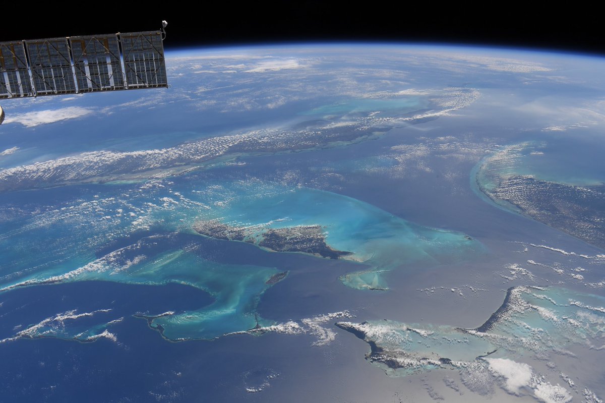 Astro_Jessica's tweet photo. The unique terrain of the #Bahamas provides one of the most exceptional views from @Space_Station. The lighting was perfect on this pass in March, 3 weeks before I departed. #EarthArt #EarthStrong #nofilter https://t.co/VurrrlWZQH
