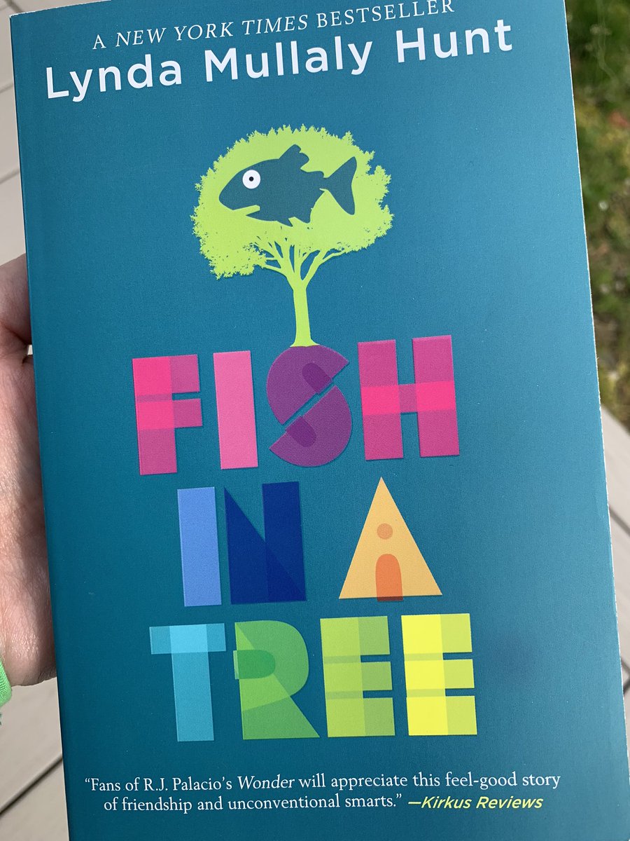 LynMullalyHunt's tweet photo. This book is a love letter to TEACHERS❤️📝 MANY continue to pour their hands, hearts, &amp; minds into their kids. NOMINATE a TEACHER who is going above &amp; beyond. Ends 5/8 midnight. 25 winners will receive a personalized book #FishInATree #TeacherAppreciationWeek #appreciation #grit https://t.co/b0hF8slipT
