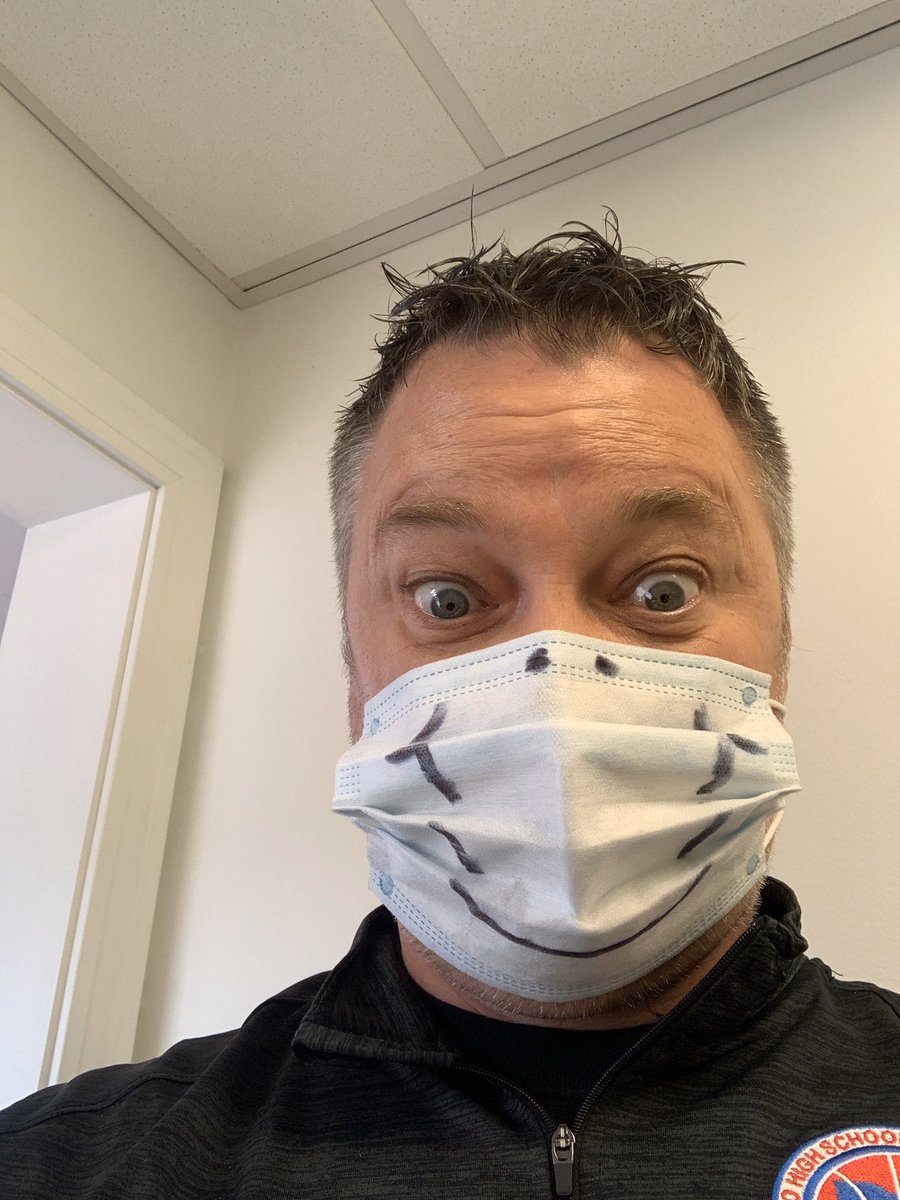 jjmoore2133's tweet photo. I Am Smiling ! Just another Work Day at Preston Chevy in Burton Ohio ! https://t.co/0oNfSvY7X6