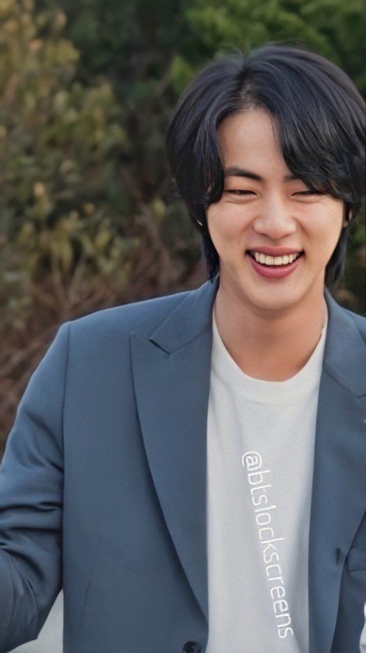 Seokjin smiling; a very much needed thread.