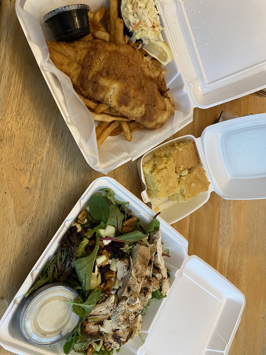 DiCulhane's tweet photo. Another great meal from Finnegans Wake!  #eatINwalpole https://t.co/L6f5ouH8W4