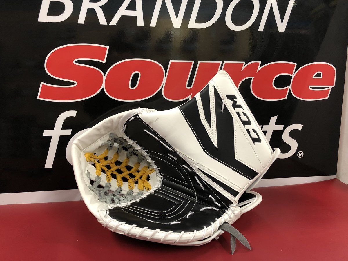 BdnSourceGOAL's tweet photo. Big beautiful Golden Knights themed custom pocket!   Marc Andre Would totally approve of this @CCMGoalie puck snagger!  #AllOut https://t.co/kL9UE7nyvj