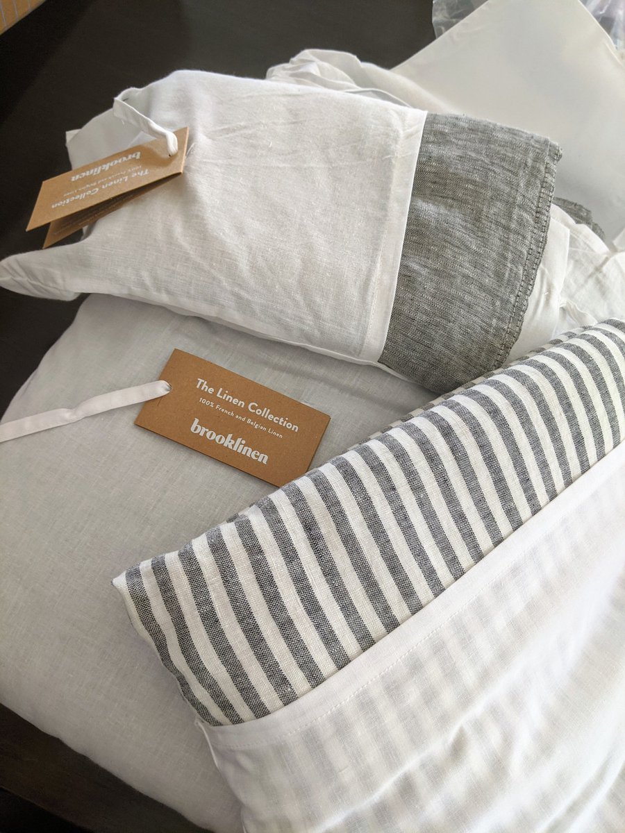 sexlifehannah's tweet photo. These are gonna be cool and cozy for summer... @brooklinen #summersheets #summerbeddinng https://t.co/S6I31R7TsH