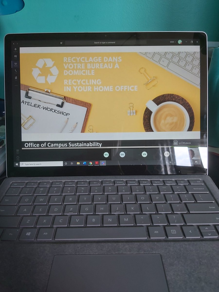 zukochanowicz's tweet photo. Just participated in a great workshop on recycling with the @uOttawa Office of Campus Sustainability @uOttawaSustain 🌱🌿 I learned a lot, including that coffee cups go into the compost at uOttawa AND @ottawacity  , but of course lids go into the garbage☕ Sort responsibly 😃 ♻️ https://t.co/BaOQ07u5Lo