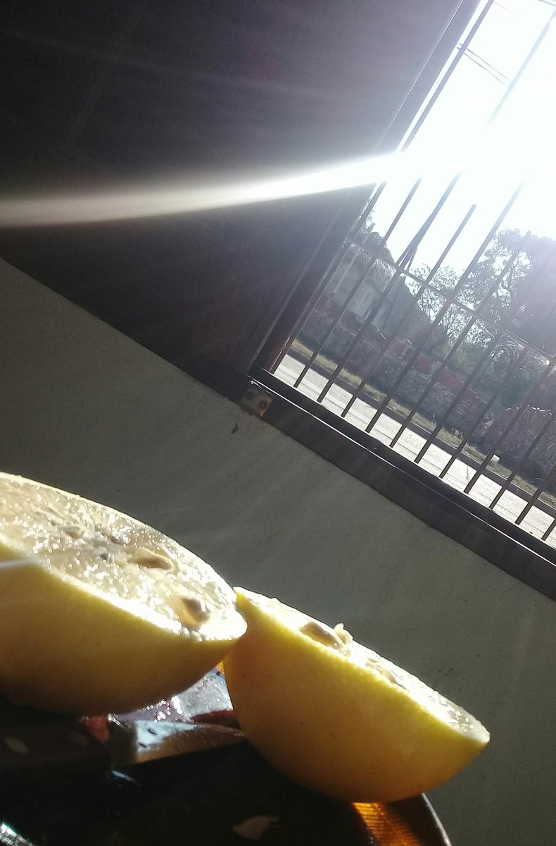 Leo_Dopy's tweet photo. Pintaron esos robados con solcito! @PakoDuran7 https://t.co/R9KV29GxgE