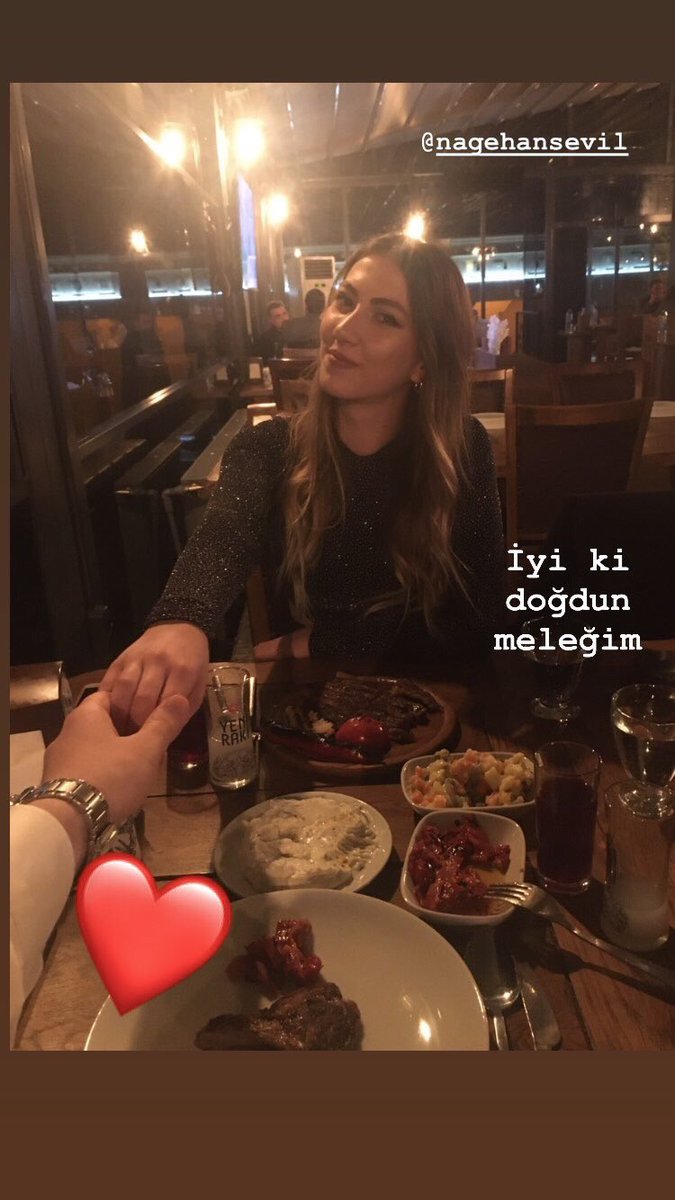 Nagehaaaan's tweet photo. karantına oncesı😢 @Okangonulll https://t.co/ZMpla28ep4