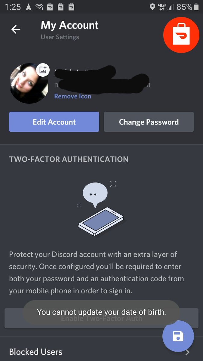 DarkSithLady's tweet photo. @discord Is this supposed to happen in the mobile app when trying to save an avatar change? https://t.co/gMHoVy8B2m