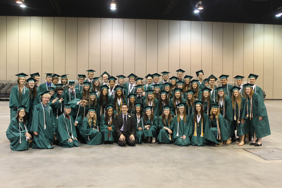SENIORS: I have an important tradition of taking a pic with all the seniors I taught.  I *hope* we do that in July at graduation, but if we can't, I want to hop online with y'all so I can say goodbye &amp; take a digital group pic.  Mon, May 11th at 4:30 pm.  Classroom Code: 7p5qljn
