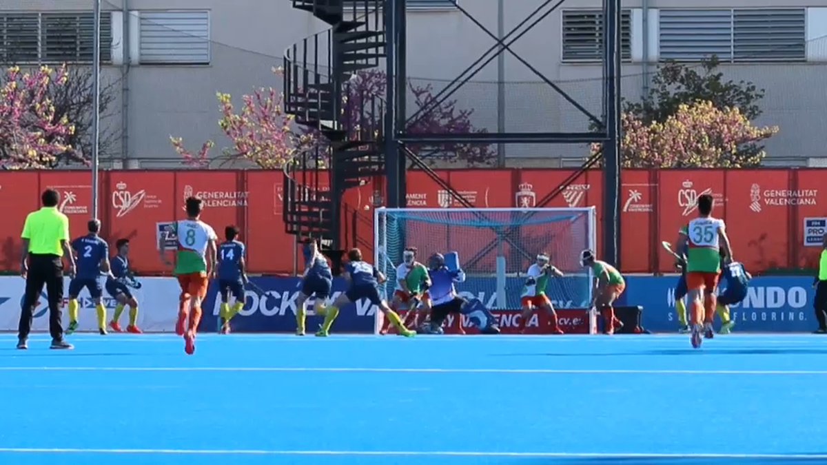 🏑 L'hoquei valencià està d'enhorabona perquè el <a href="/Hockey_Giner/">C.D. GINER DE LOS RIOS</a> jugarà la temporada que ve en la Divisió d'Honor A. 

bit.ly/valencia-tindr…