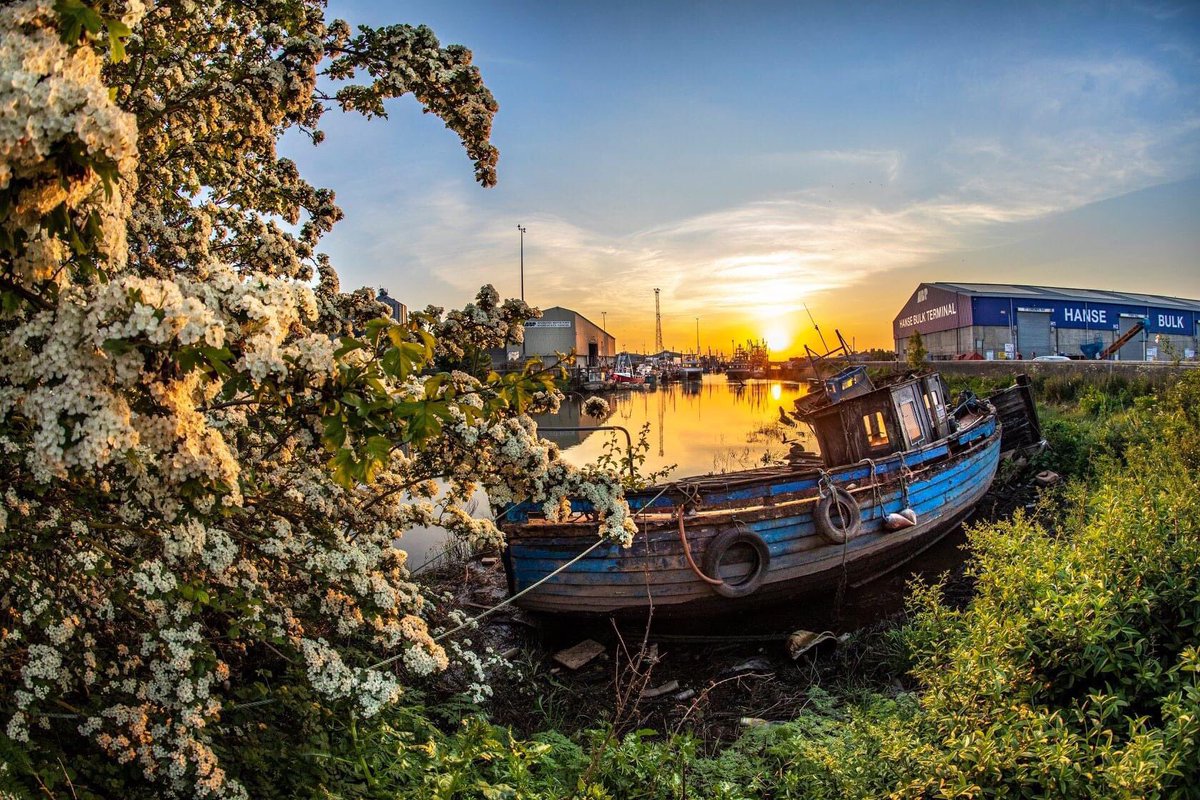 Sunset at Kings Lynn Fisher Fleet <a href="/KLmagazine/">KL magazine</a> <a href="/CanonUKandIE/">Canon UK and Ireland</a> <a href="/LoveWestNorfolk/">Love West Norfolk</a> #sea #fishing #boats #spring #water #reflections #port #hanse