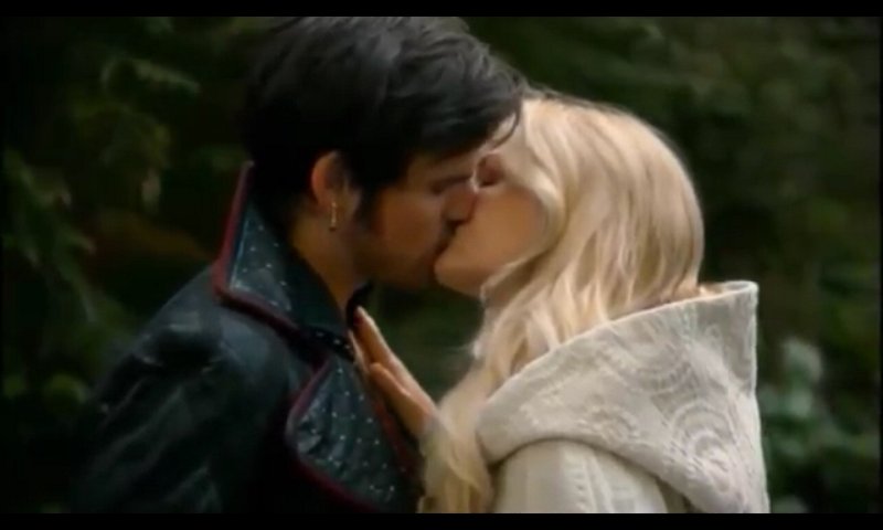 mjsticjmo's tweet photo. 𝐃𝐚𝐲 101 𝐨𝐟 #101Smiles 🥺
Happy 3 year anniversary to my babies🥺❤️😭
@jenmorrisonlive @colinodonoghue1
#ouat #onceuponatime #jenmorrisonlive #jennifermorrison #love #smile #emmaswan #allisoncameron #housemd #jmoloves #jmosmiles #JmoDailies #captainswan #killianjones https://t.co/Sre4qwmBJL