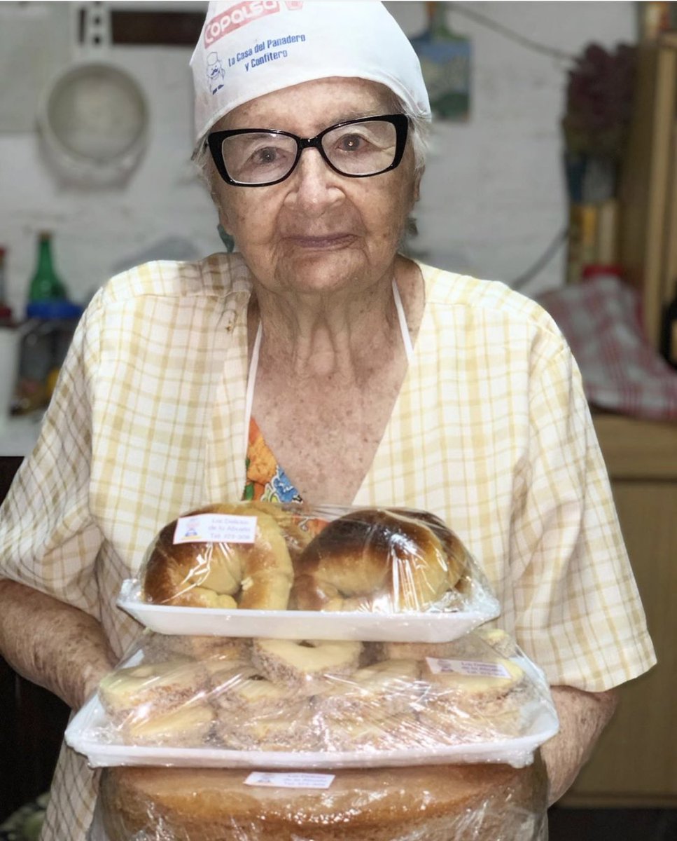 iqito's tweet photo. Buenas queridos amigos/as
La abuela de mi señora está ofreciendo cosas dulces, con la situación que estamos pasando estamos ayudándole a vender, se agradecería un rt para que llegue a muchas personas .. Muchas gracias 
@HugoVigray @TotiAcosta2 @Bibilando @AlamVera2 @Santula https://t.co/BG12ResoLO