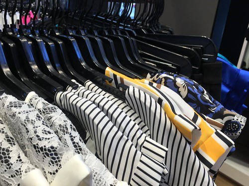 MandarinaStreet's tweet photo. ¿Haces esto cuando compras por internet?
“No sé qué talla me quedará mejor. Me compro varias tallas y devuelvo las que no me queden bien”

Si lo haces, pulsa en Me gusta y visítanos en https://t.co/ZQzYFlhQz2 https://t.co/jTGpV49rTD