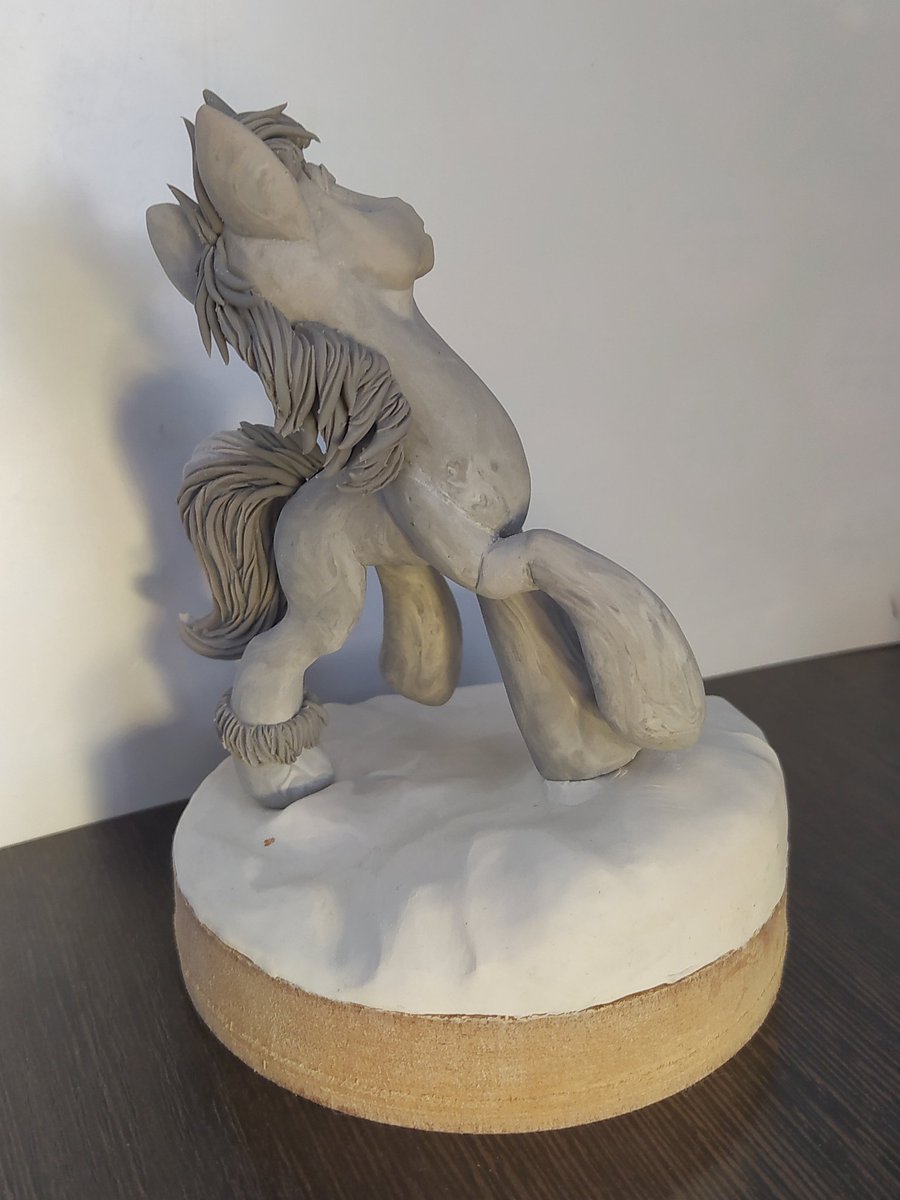 felinexycw's tweet photo. Sculpting hair for a pony 💇
#wip #creative #figure #figurine #sculpture #craft #sculpting #fandom #fanart
#polymerclay #sculpey #artclay #traditionalart #art #ooak #hobby #oc #ocfigure https://t.co/WUb5twEYt0