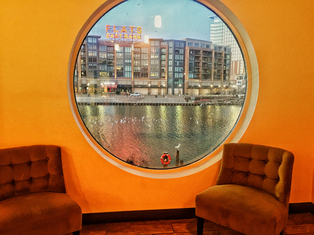 amiliakspicer's tweet photo. Only a few months ago, but also eons. My last tour in February- in beautiful Ohio. The weather was glorious and I snapped this in Cleveland, before our show at the #MusicBoxSupperClub https://t.co/nNUplcORXx