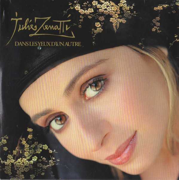 JulieZbyDE's tweet photo. #Lesamis Aujourd'hui un petit #sondage spécial #Albums :)
Mais on corse un peu les choses ^^
Parmi ces 4 albums de la belle @juliezenattioff lequel préférez vous ? 🎶💿
#Fragile #DansLesYeuxDUnAutre #CommeVous #Blanc
#JulieZenatti #RestezChezVous #Music https://t.co/vVopjC95vK