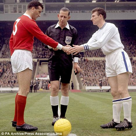 robertmdaws's tweet photo. #NoelCantwell and #ColinAppleton 1963 FA Cup Final
@ManUtd @LCFC https://t.co/9UorjZLR9r