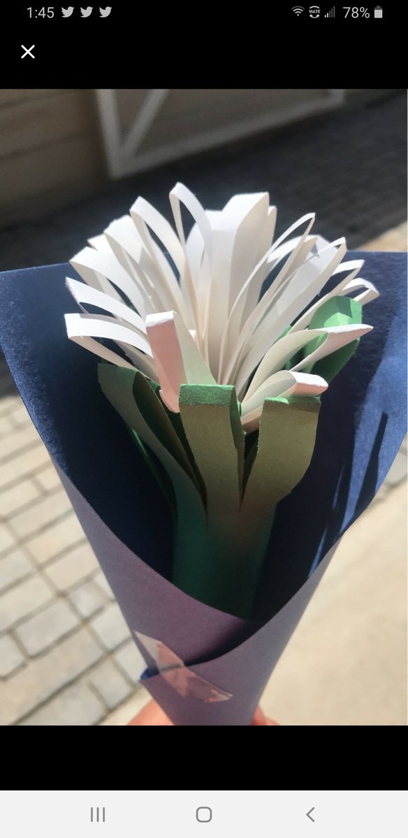 Awesome handmade flower made for me by one very fine student. #TeacherAppreciationWeek <a href="/RainbowRidge_VV/">Rainbow Ridge</a>