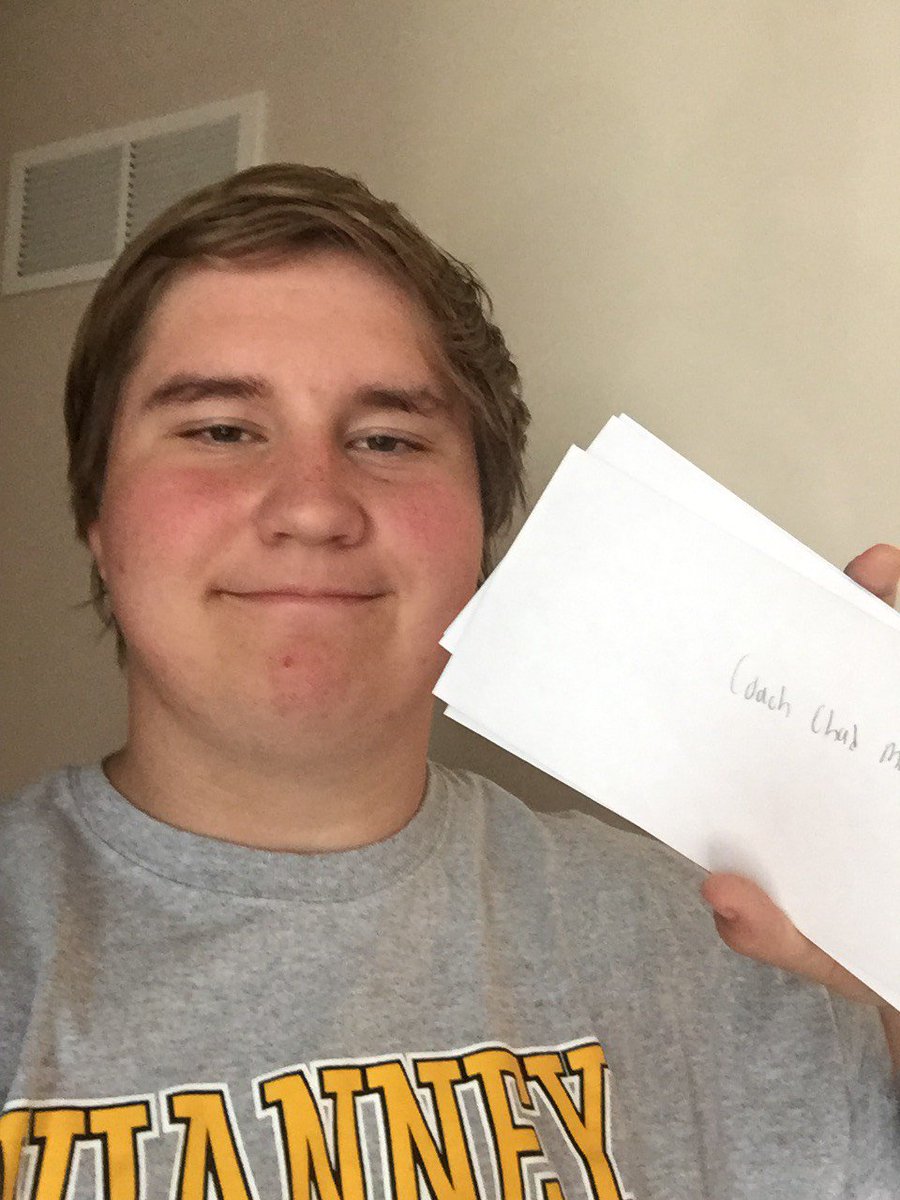 Our Vianney junior students are doing God's work!  We're SO proud of the wonderful ways that our students are stepping up to support and serve those in need! <a href="/vianneygriffins/">Vianney Griffins</a> <a href="/Marianists/">The Marianists</a>